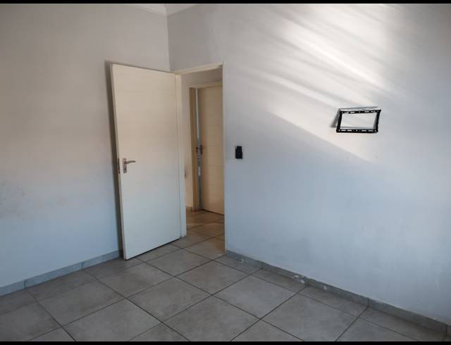 3 BEDROOM TOWNHOUSE FOR SALE IN SOUTH HILLS